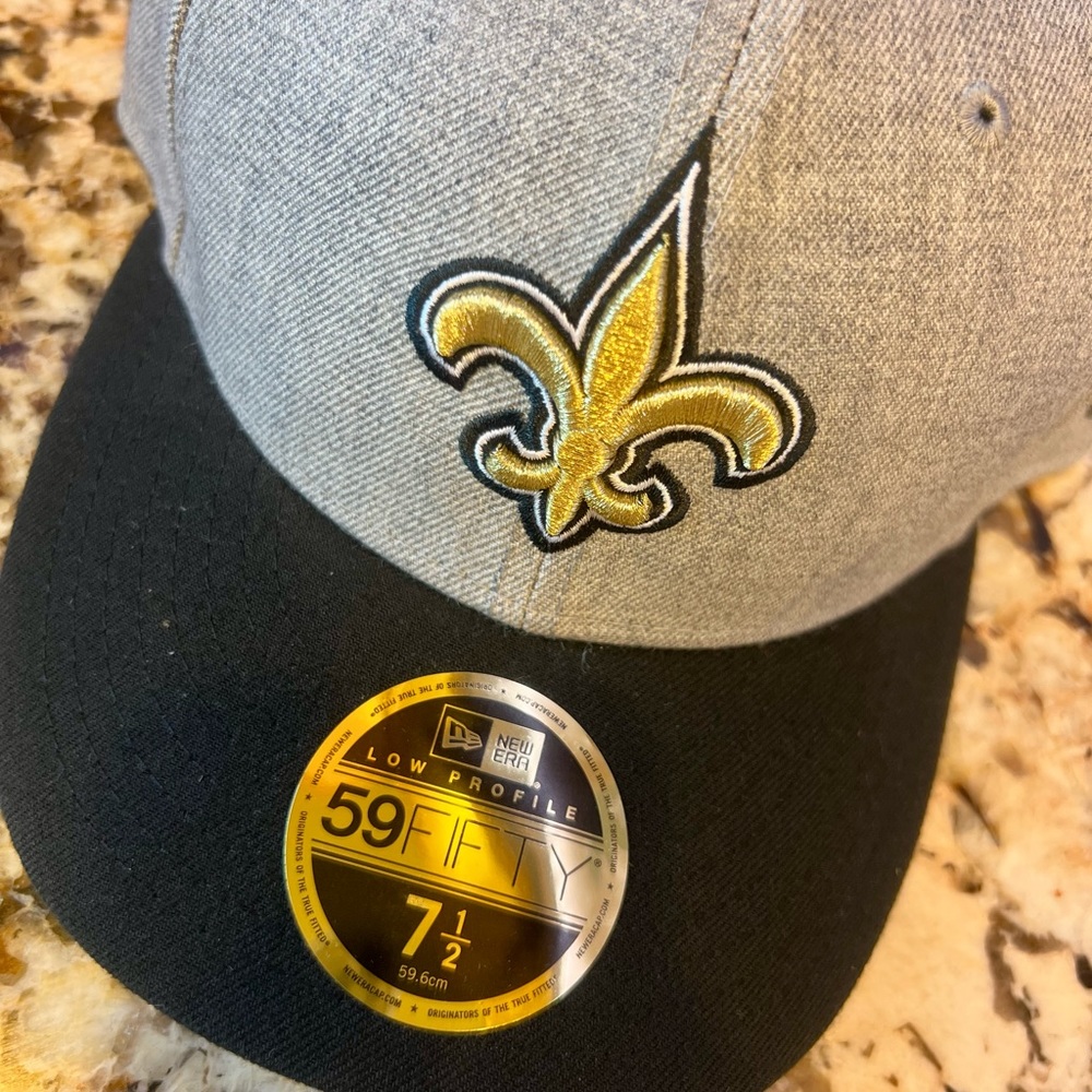 New! New Era Low Profile 59Fifty Fitted Hat